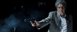 Y nos vamos con la película “Hombre muerto no sabe vivir” del director Ezekiel M